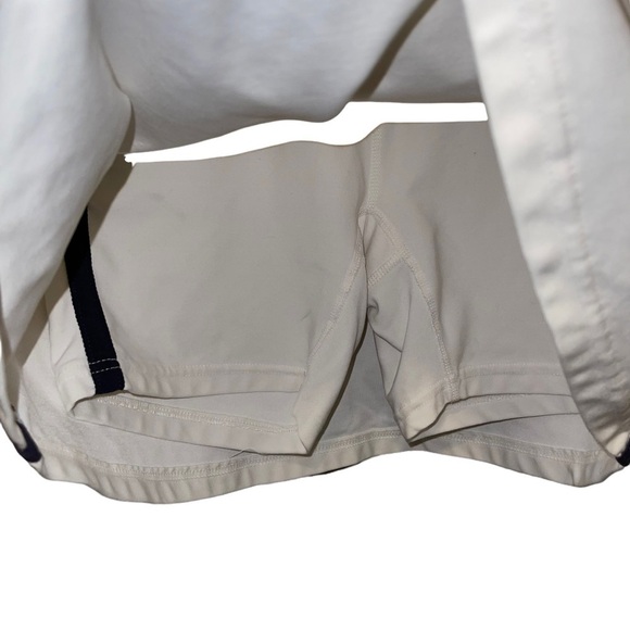 Nike Woman Short Size M - Picture 5 of 5